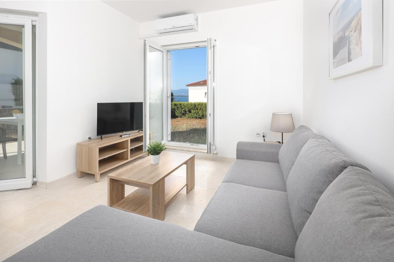 Ferienwohnung Sea View By Moro Malinska Exterior foto